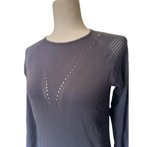 Lululemon Light Speed Long Sleeve Top‎ M Black Crew Neck Perforated Lightweight